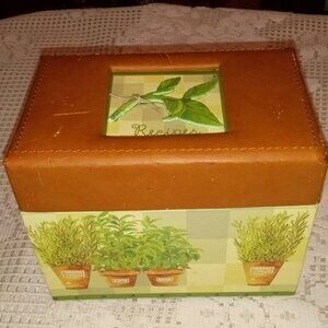 C. R. GIBSON GREEN COLORFUL RECIPE BOX